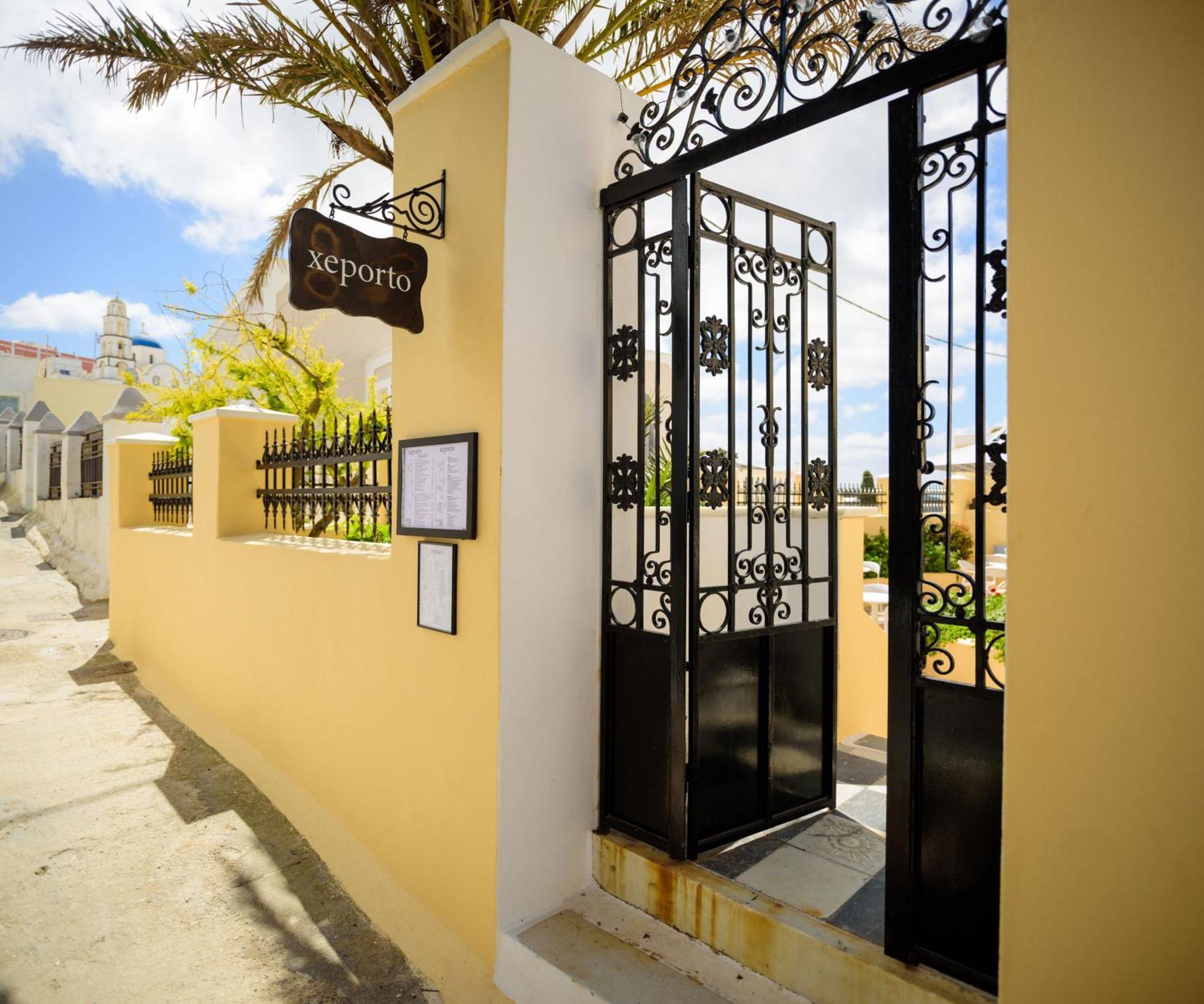Готель Ikio Concept Santorini Pyrgos Kallistis Екстер'єр фото